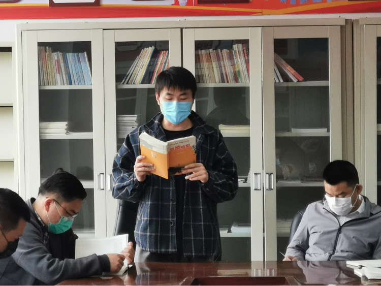 信阳市商务局开展“全民读书日”读书分享活动